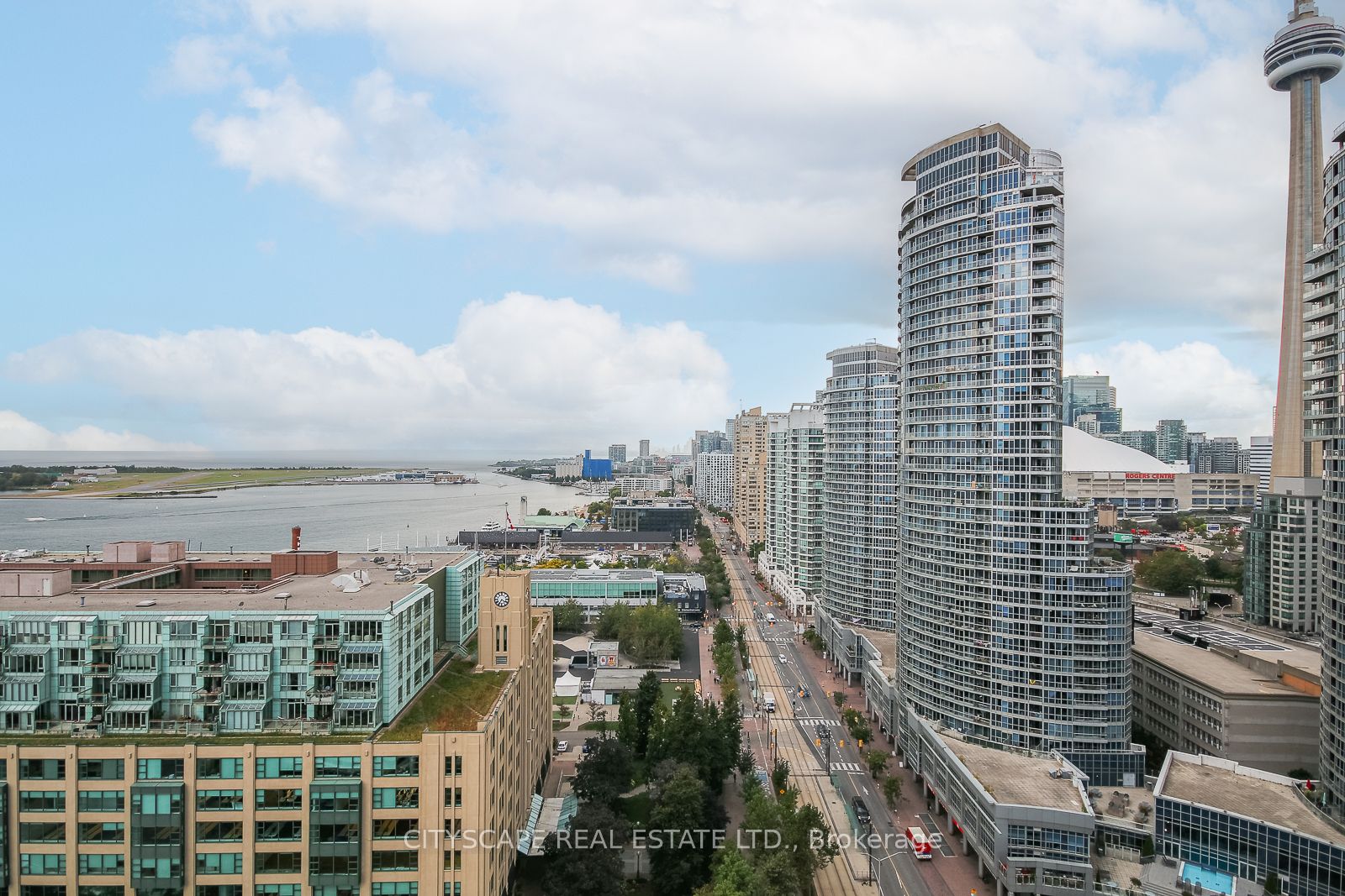 77 Harbour Sq, #2411