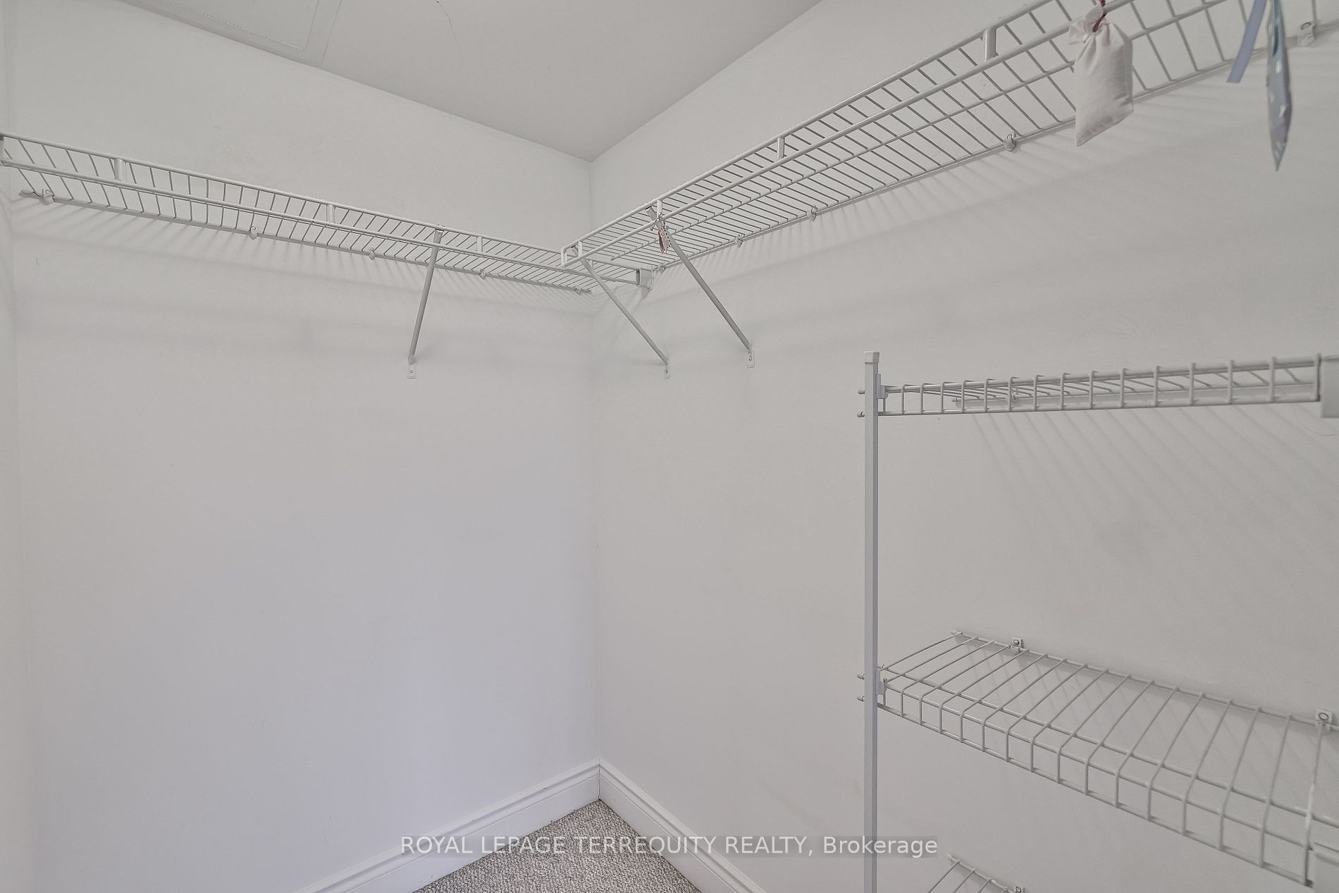 500 Doris Avenue, #2223