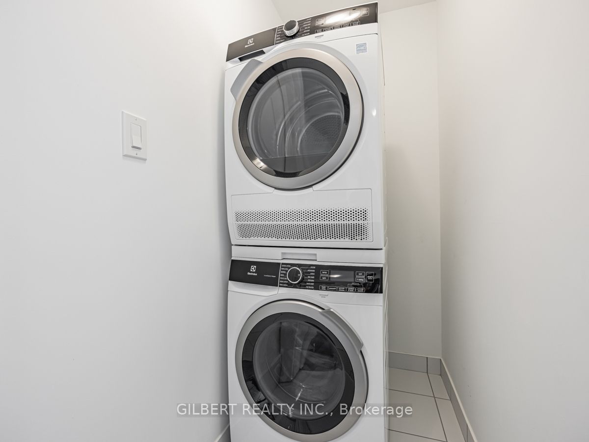 8 Marquette Ave, #6