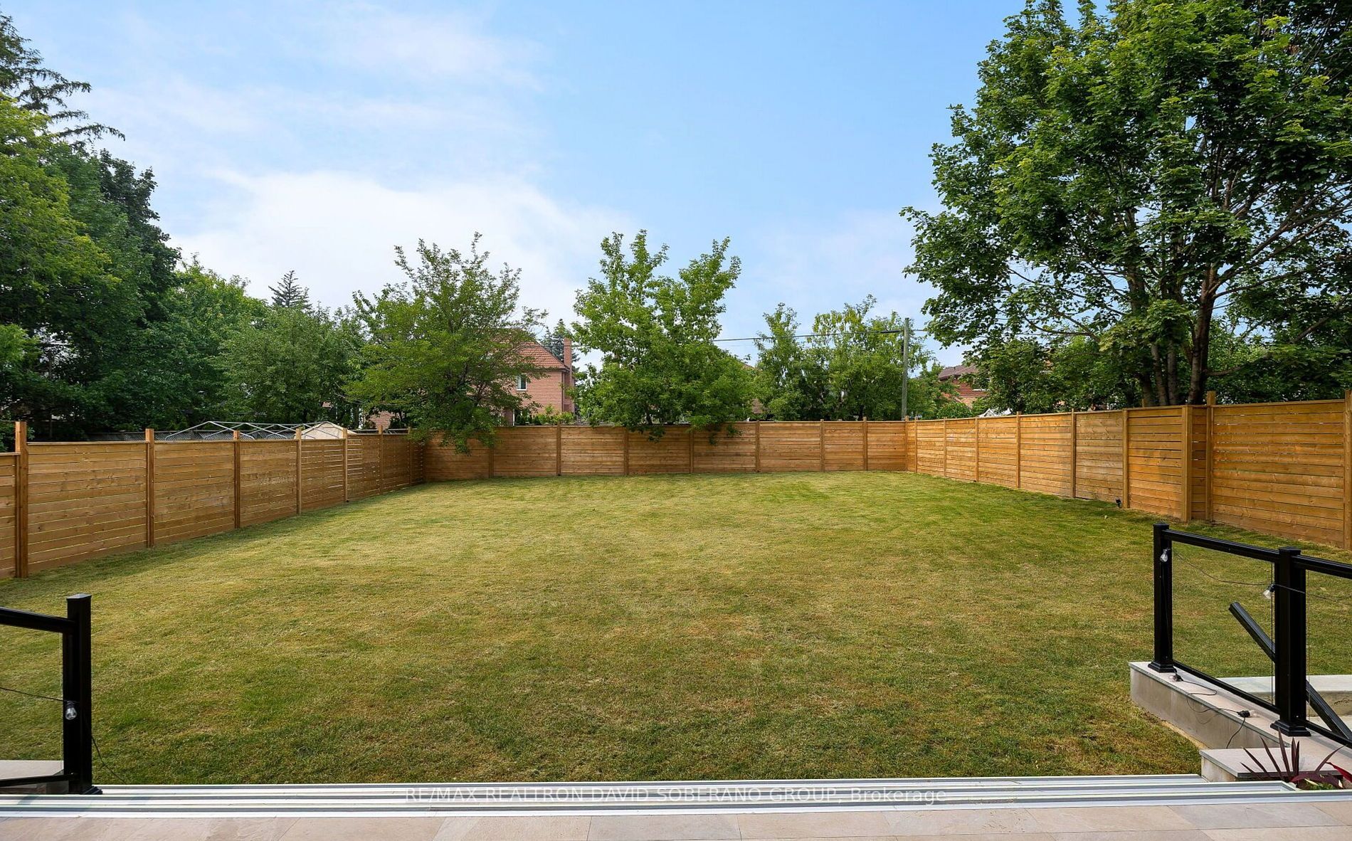 192 Cocksfield Ave