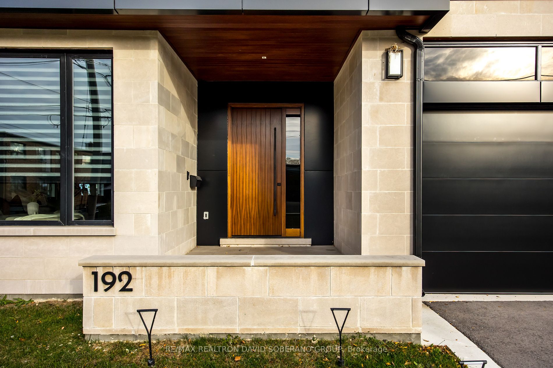 192 Cocksfield Ave
