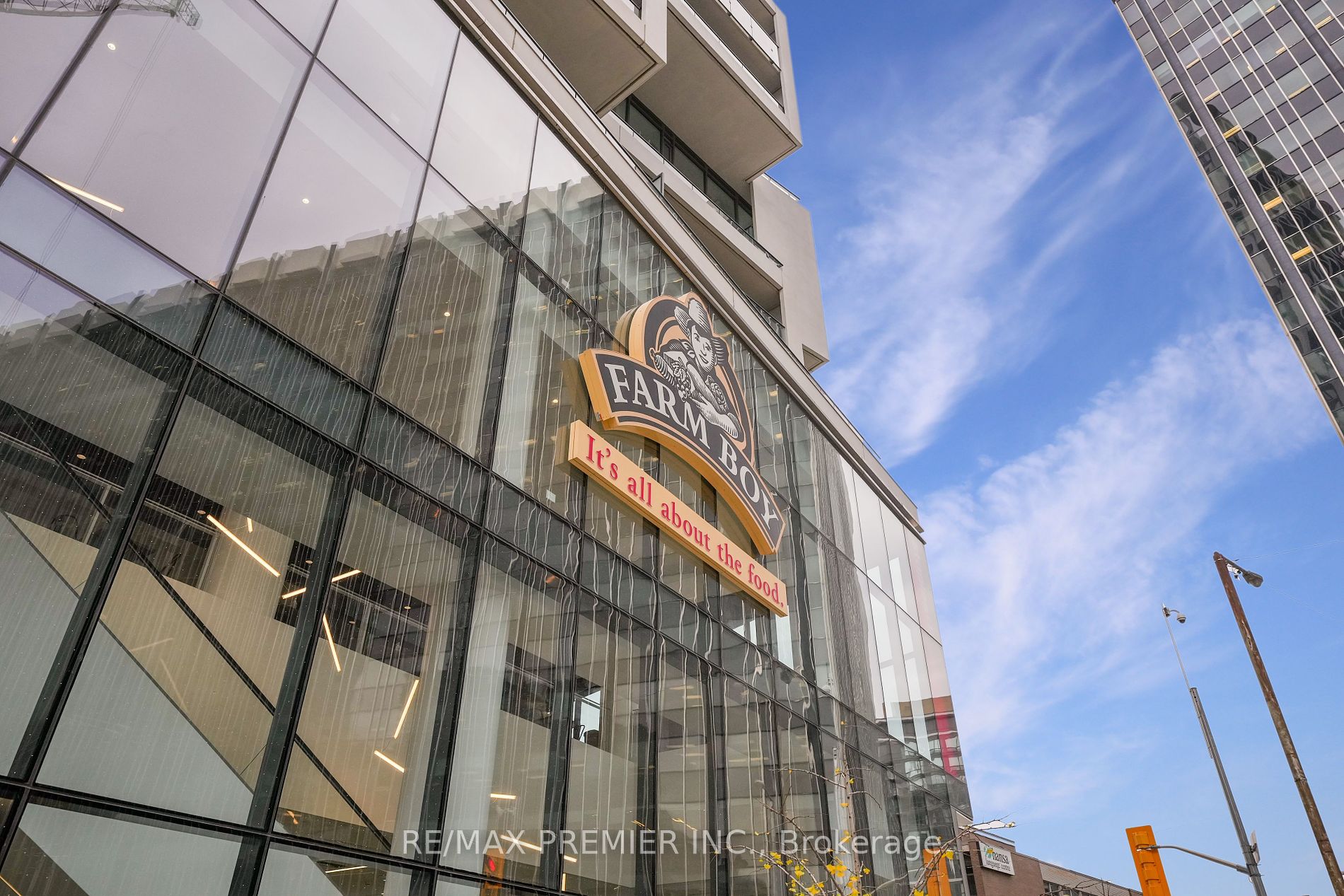 8 Hillsdale Avenue E, #843