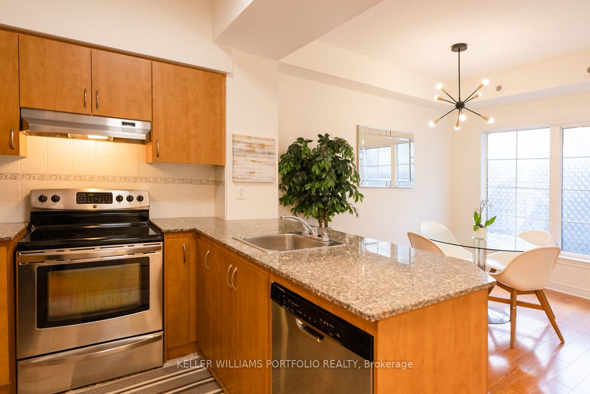 207 Wellesley Street E, #103