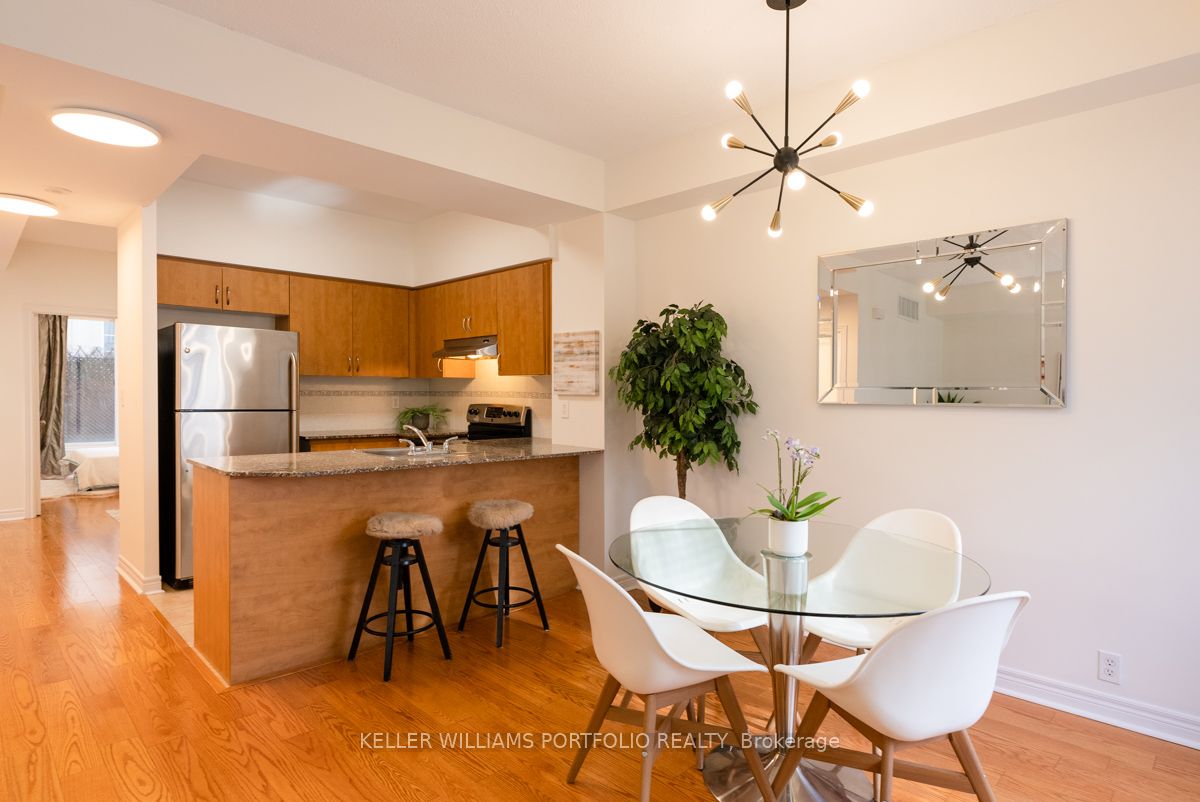 207 Wellesley Street E, #103