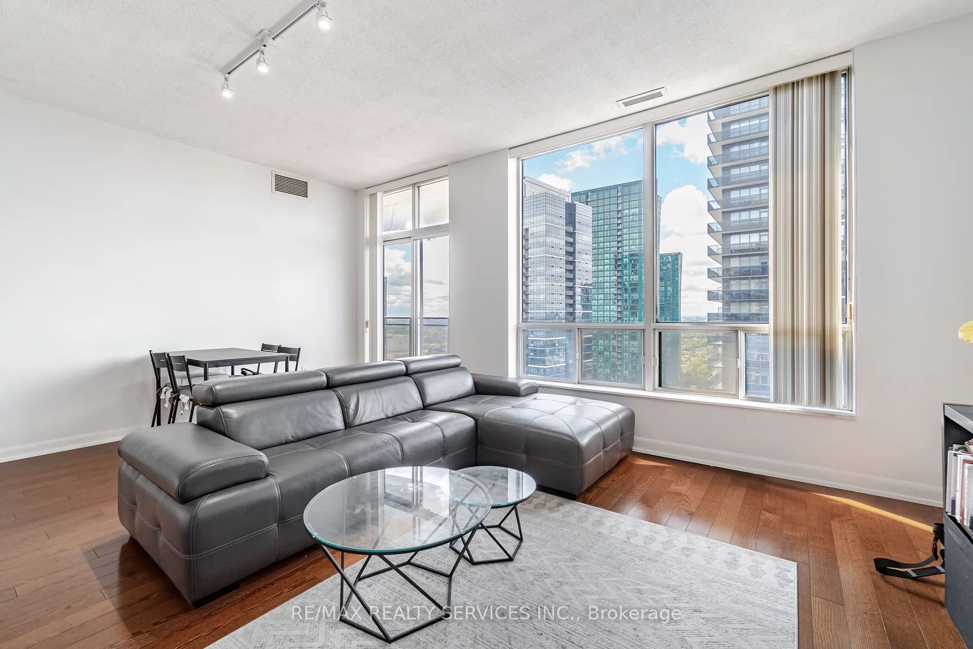 33 Sheppard Ave E, #3206