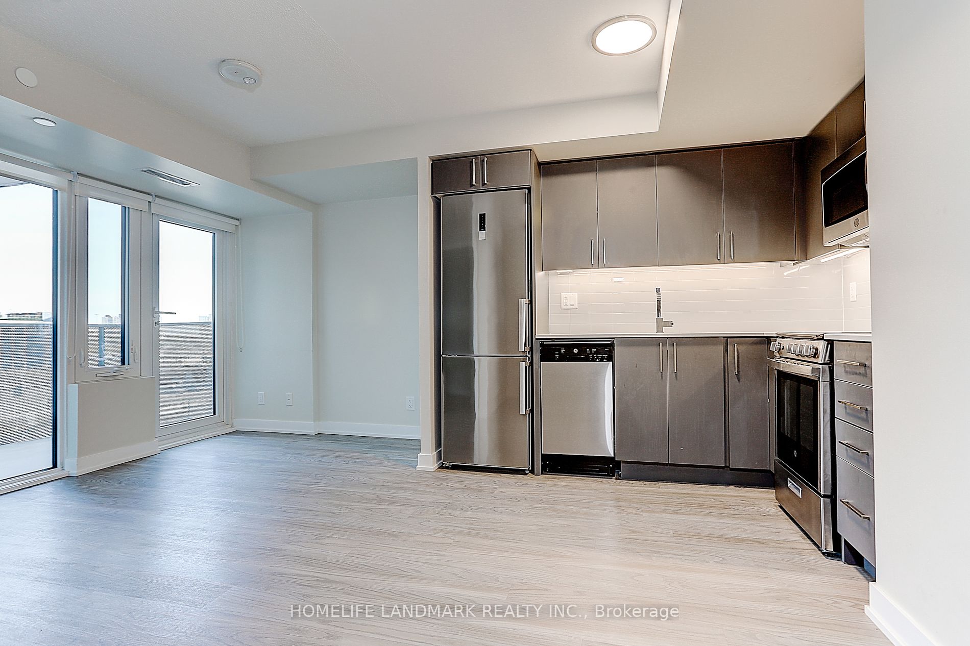 38 Monte Kwinter Crt, #605