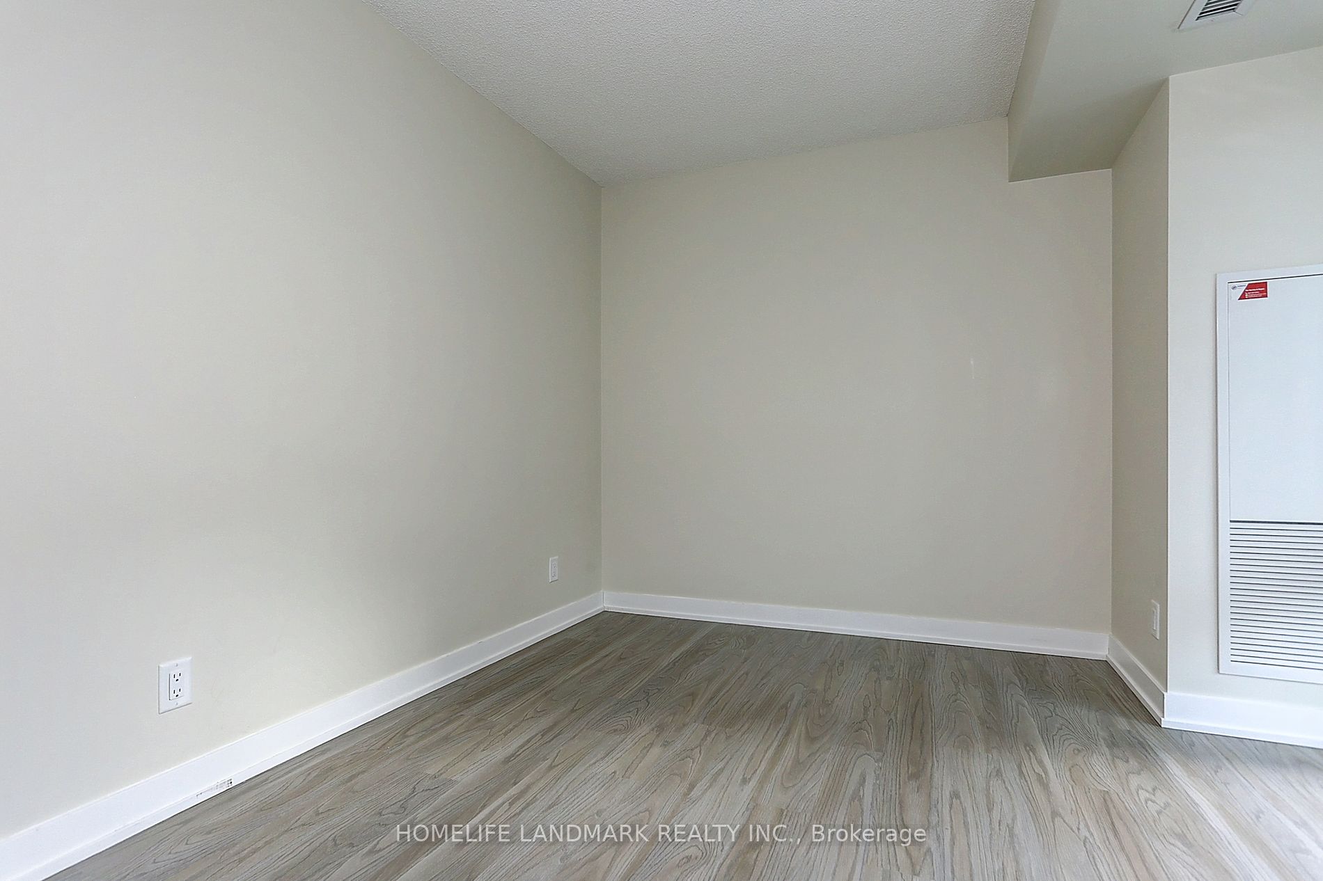 38 Monte Kwinter Crt, #605