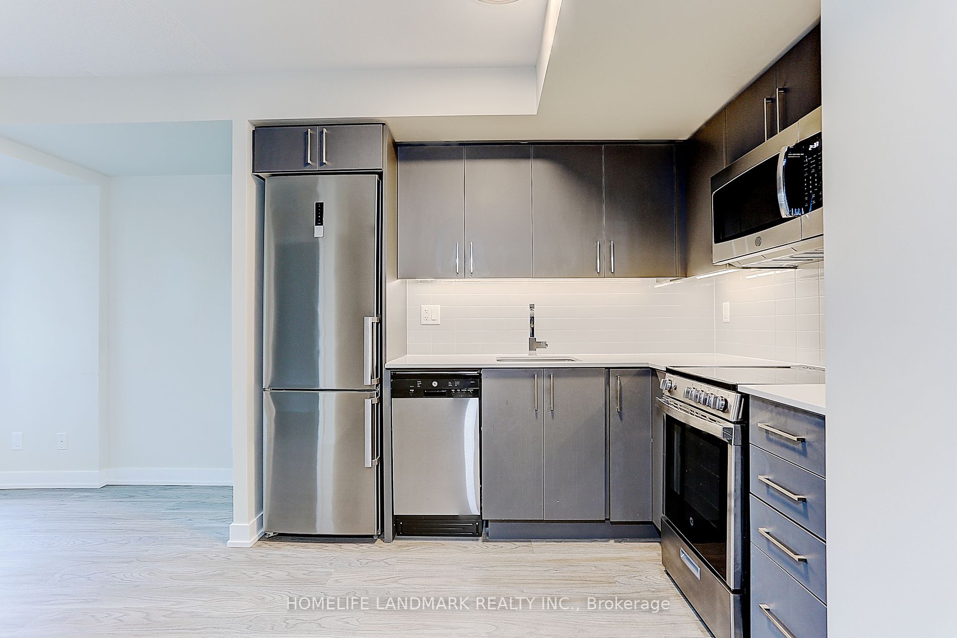 38 Monte Kwinter Crt, #605