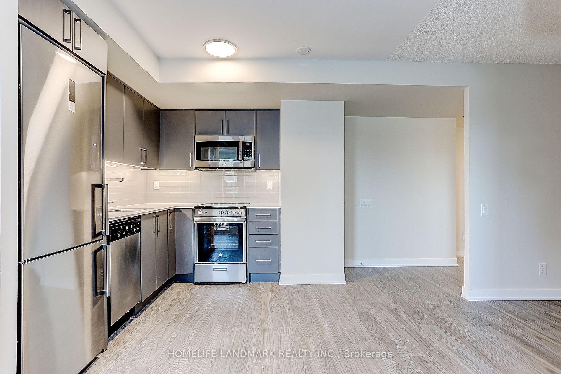 38 Monte Kwinter Crt, #605