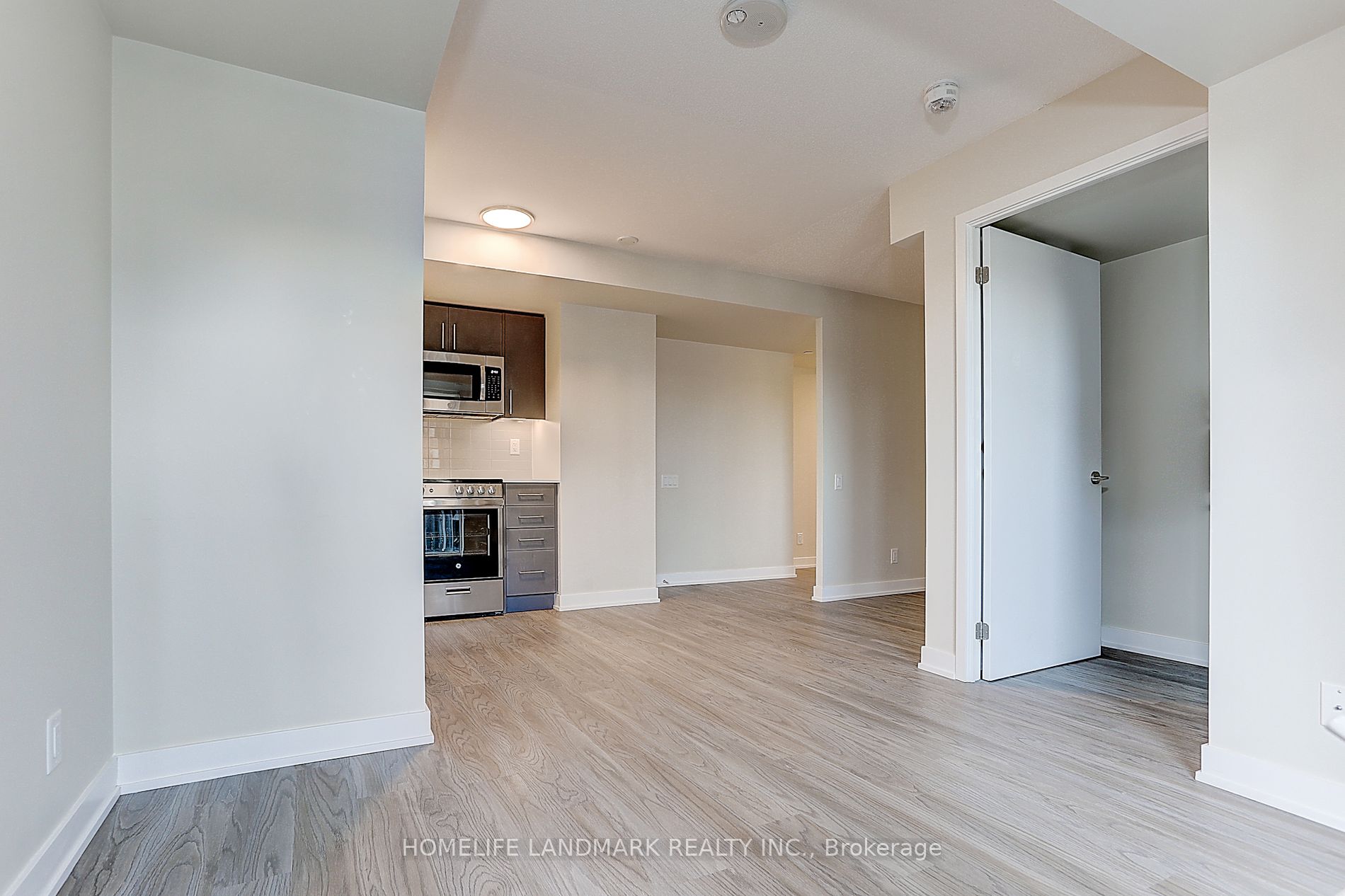 38 Monte Kwinter Crt, #605