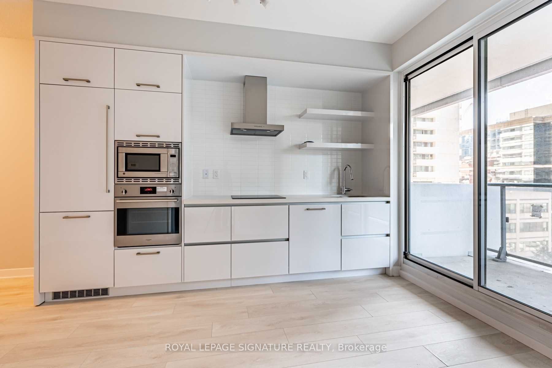 2221 Yonge Street #506