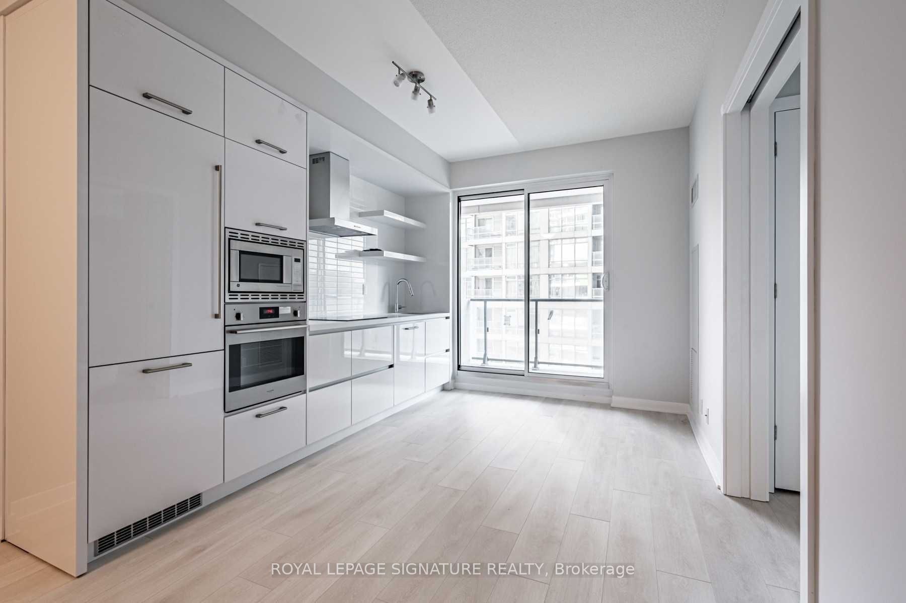 2221 Yonge Street #506