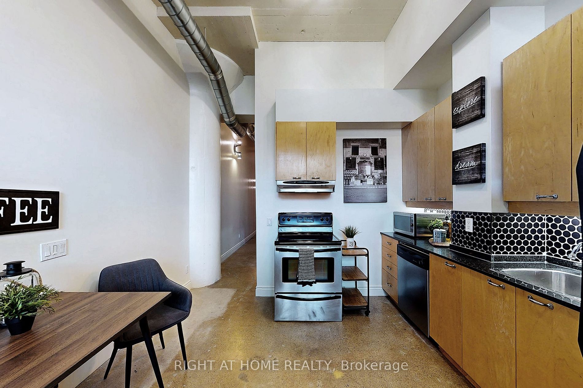 155 Dalhousie St, #718