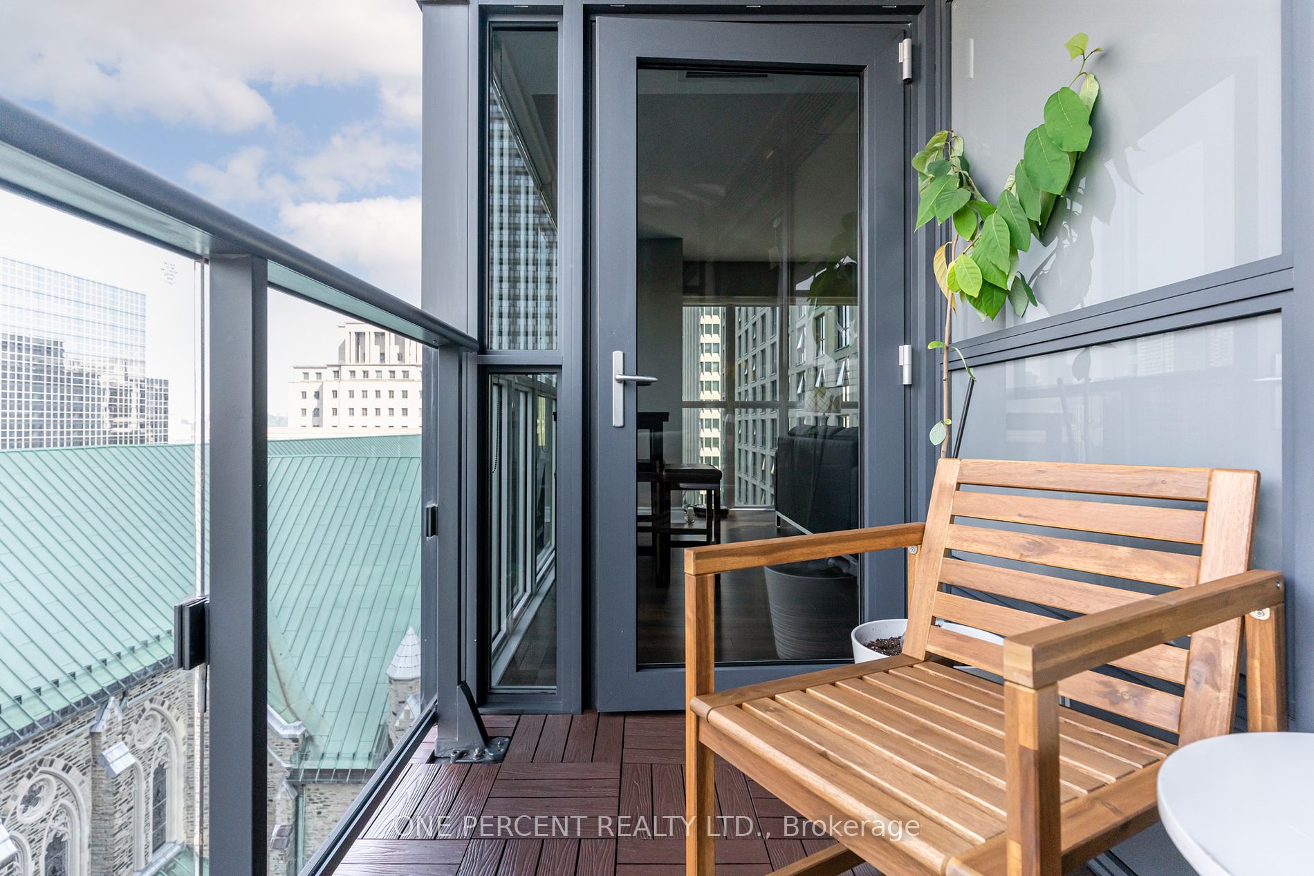 28 Ted Rogers Way, #1109