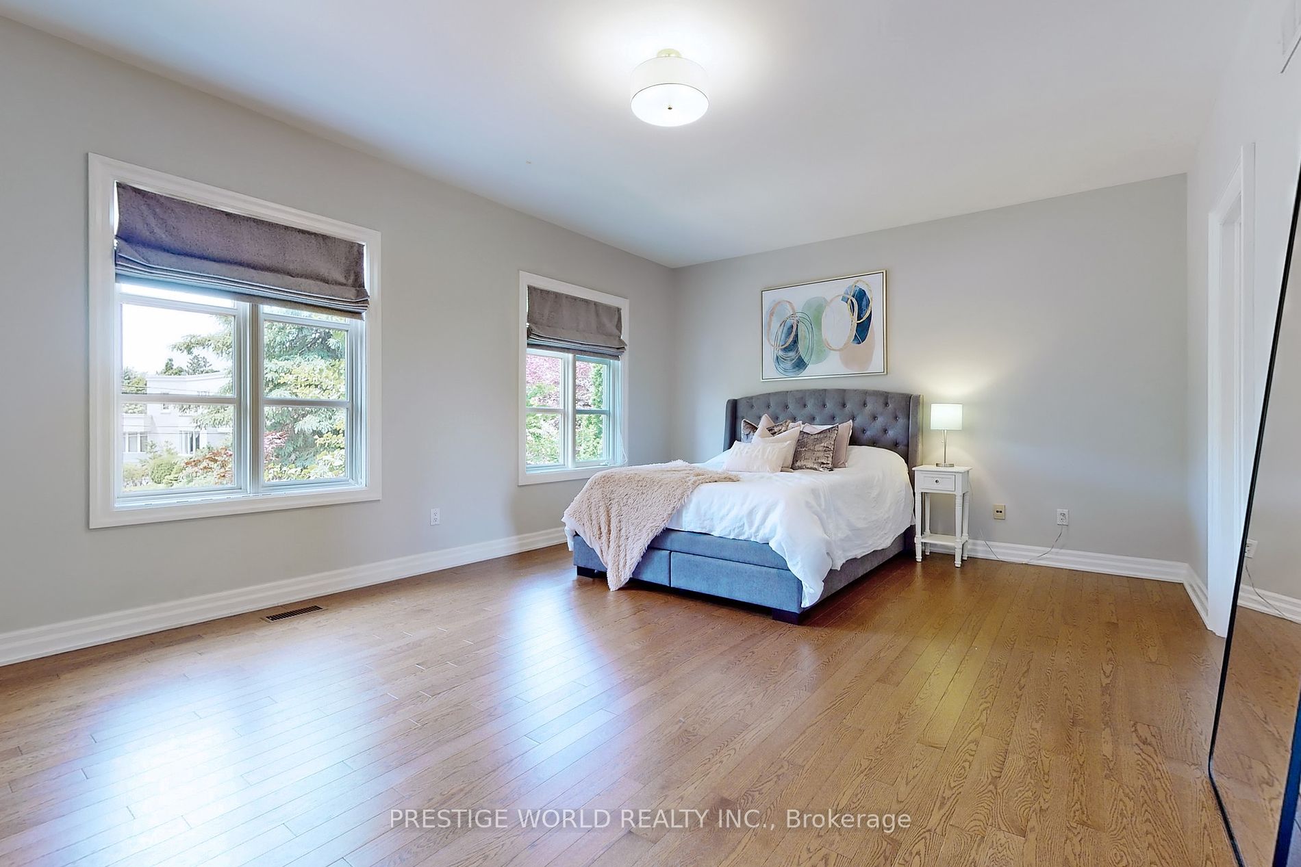 37 Rollscourt Drive
