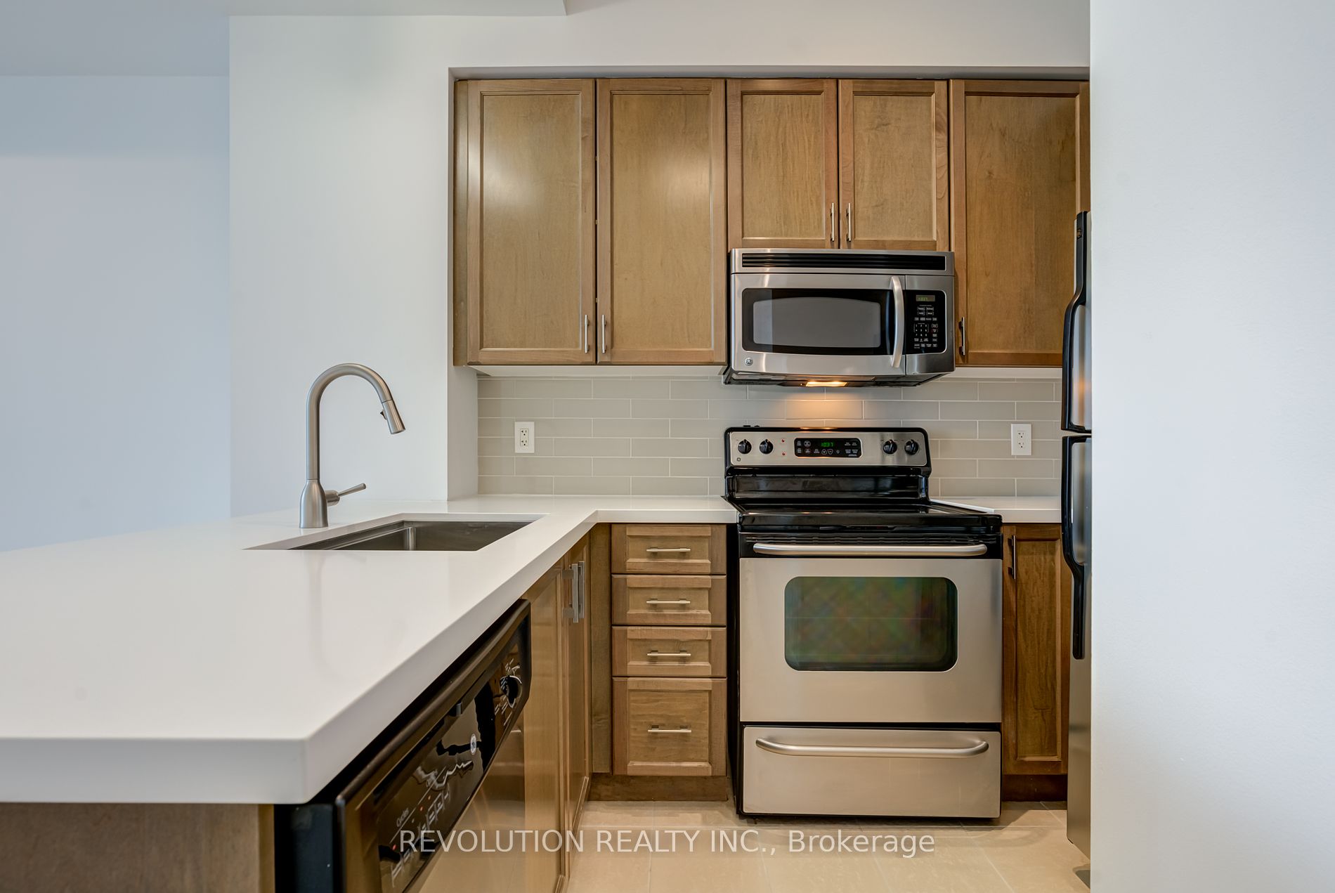 8 Scollard St, #Ph108