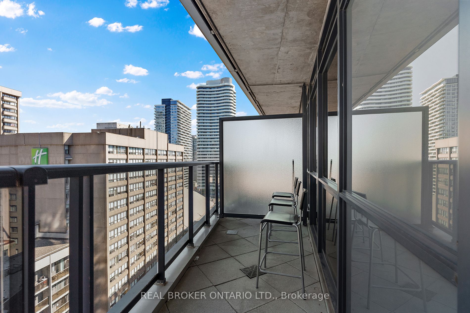 25 Carlton St, #2208