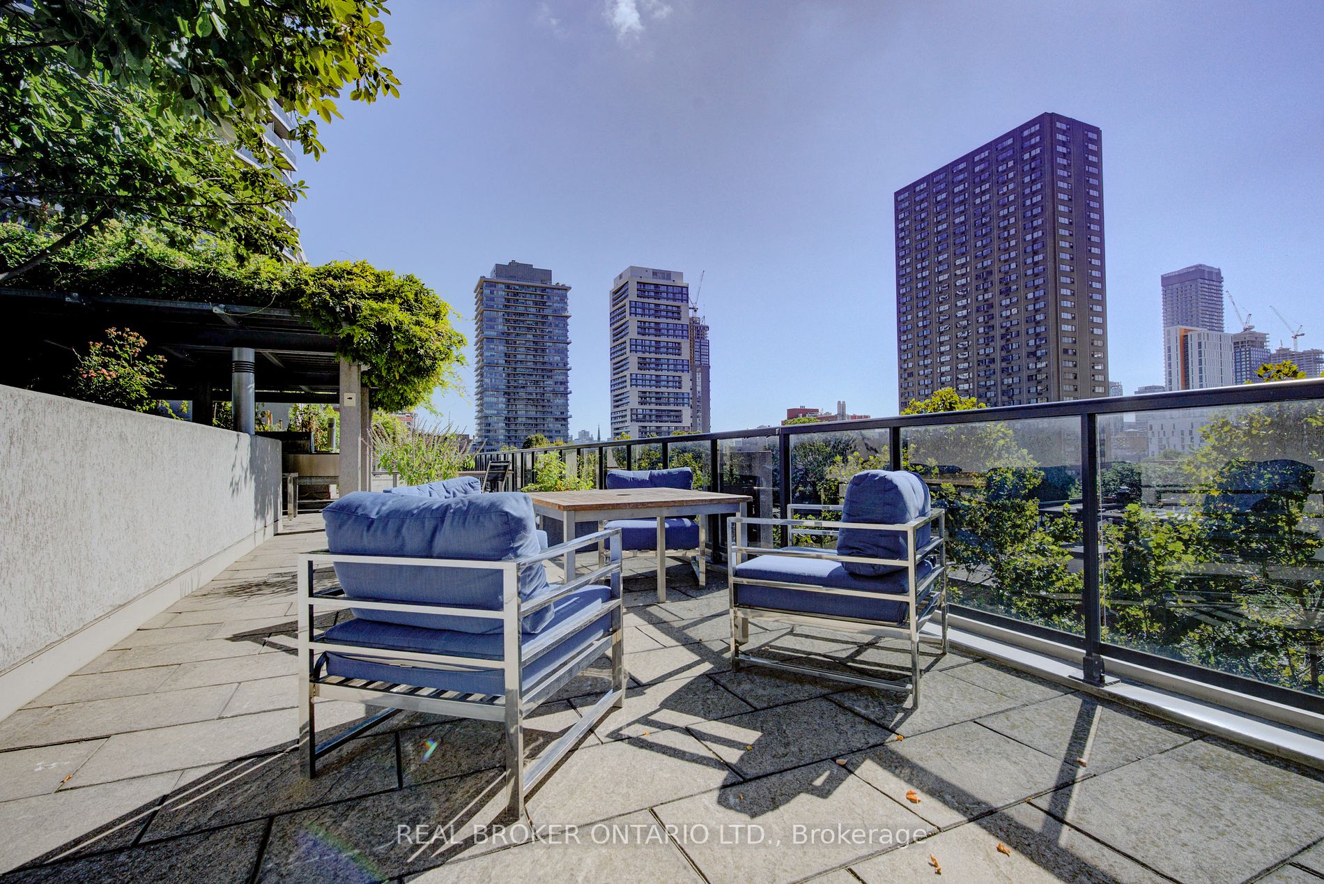 25 Carlton St, #2208