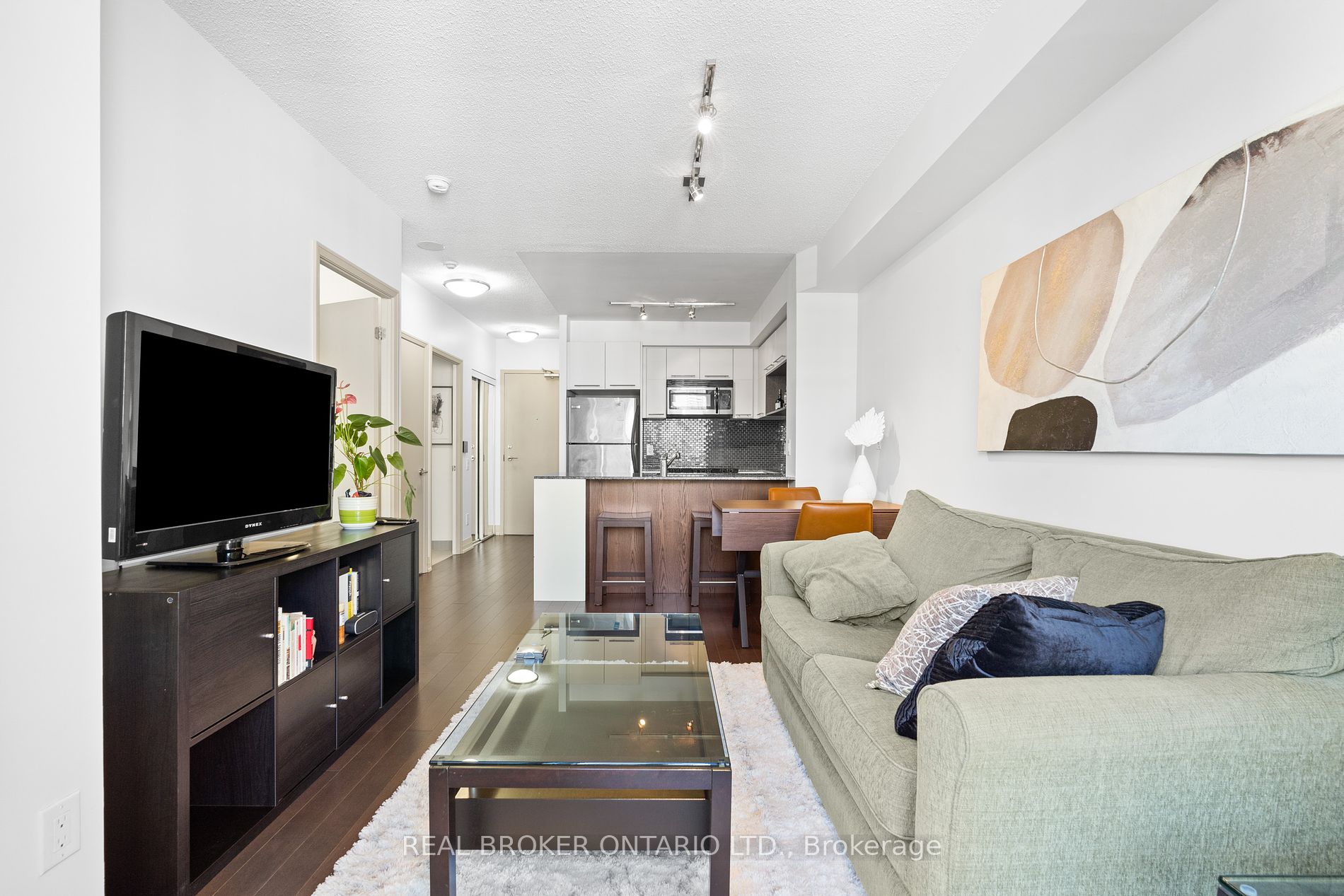 25 Carlton St, #2208