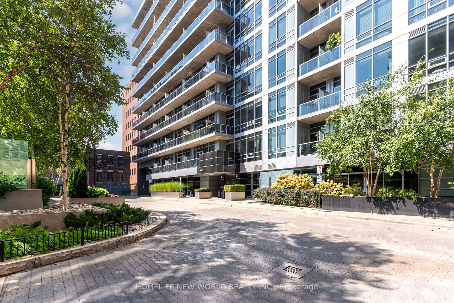 399 Adelaide St W, #215