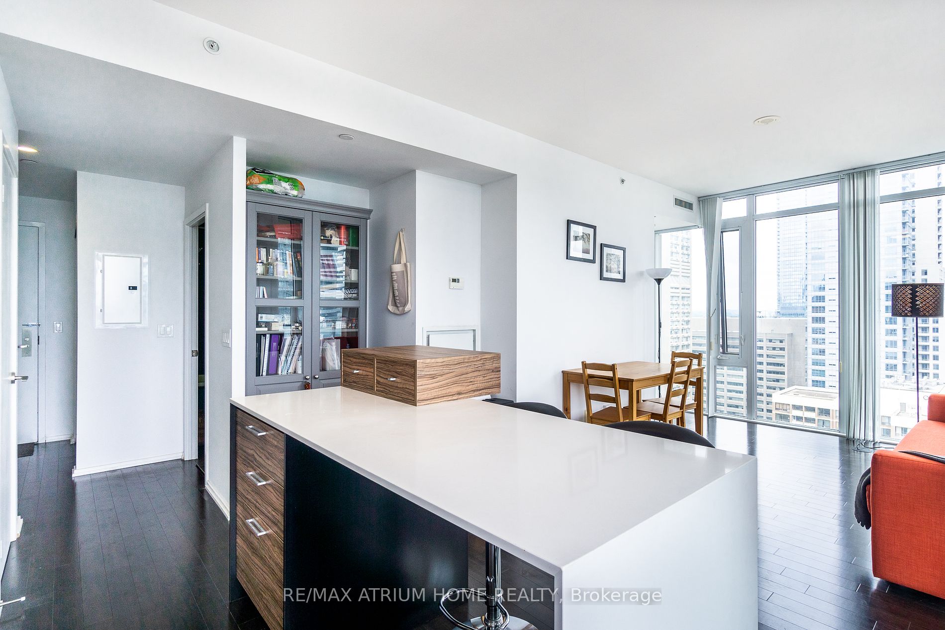 75 St Nicholas St, #2708
