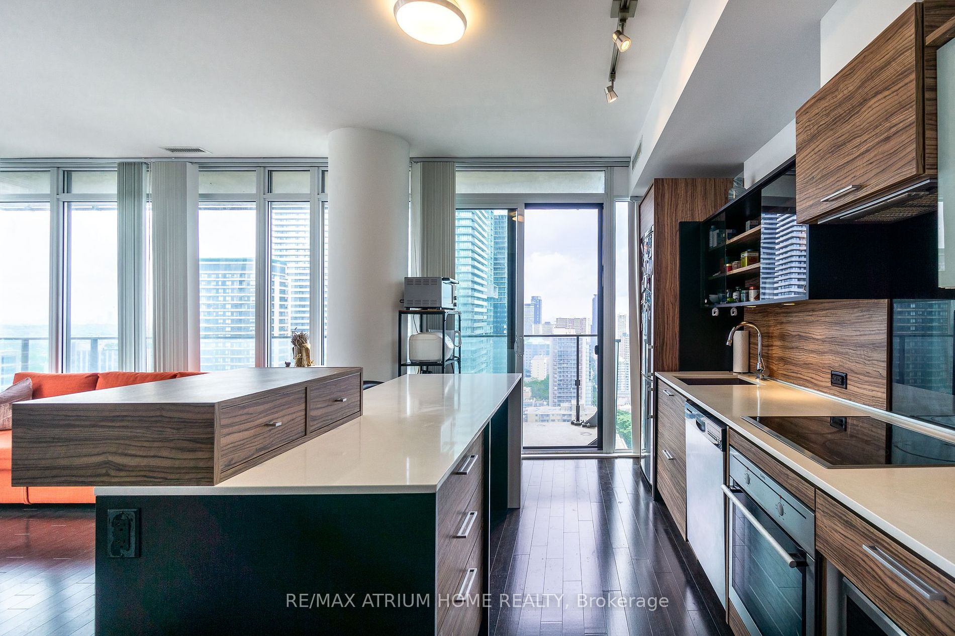 75 St Nicholas St, #2708