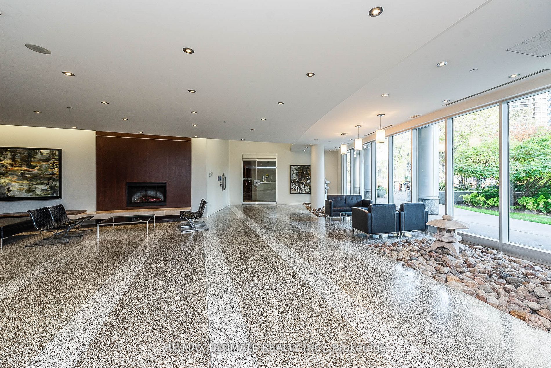8 York St, #603