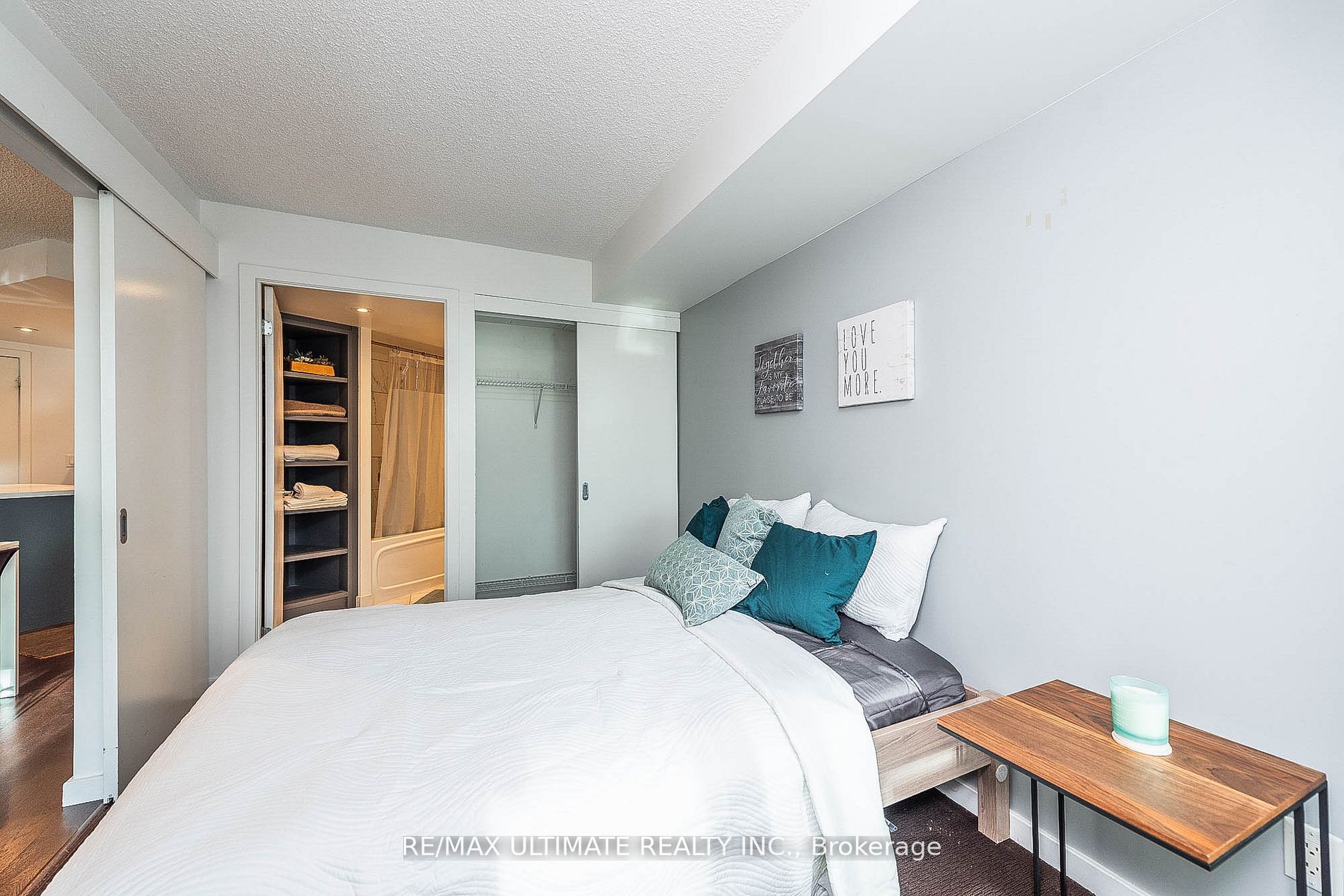 8 York St, #603