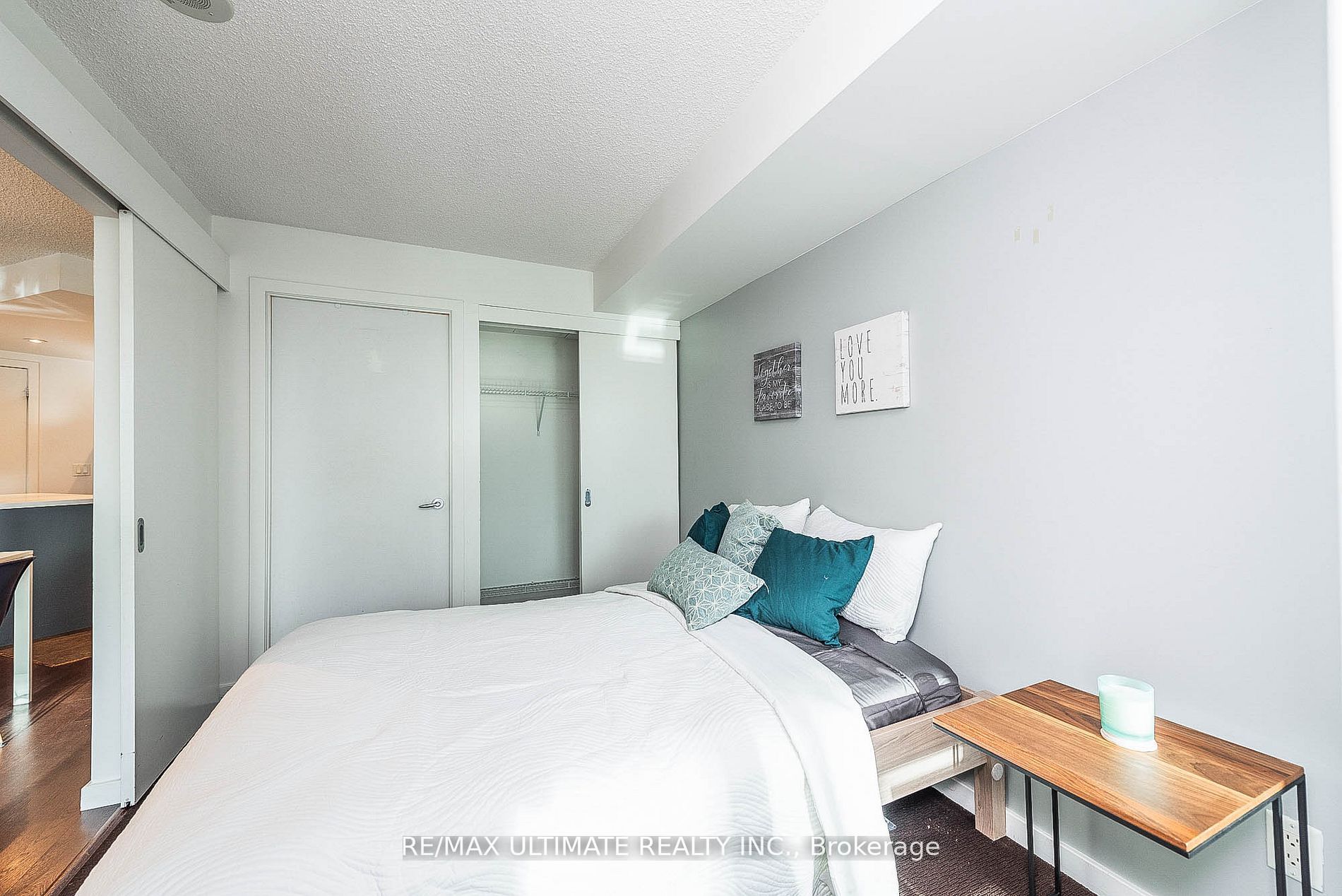 8 York St, #603