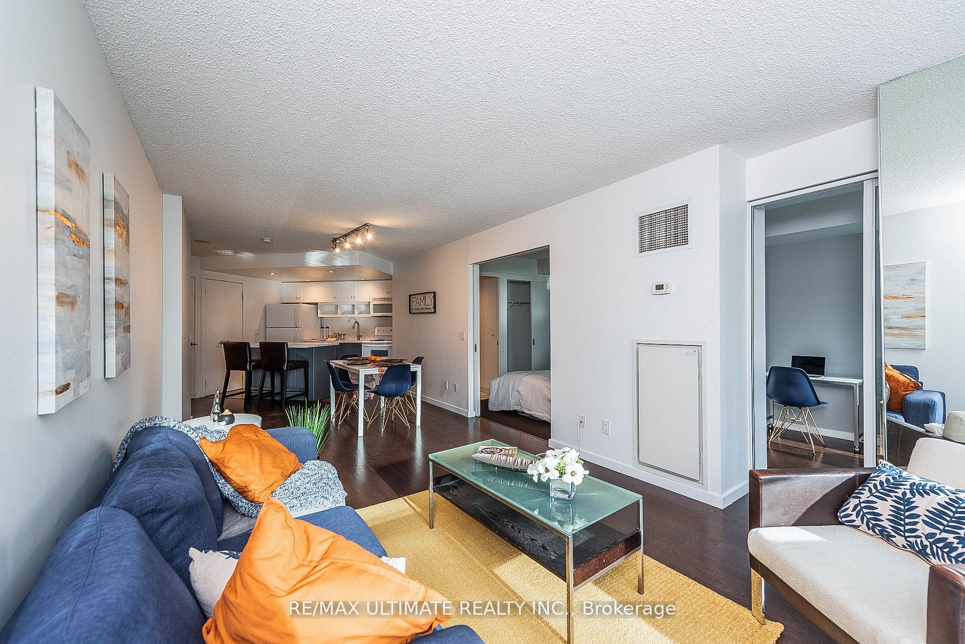 8 York St, #603