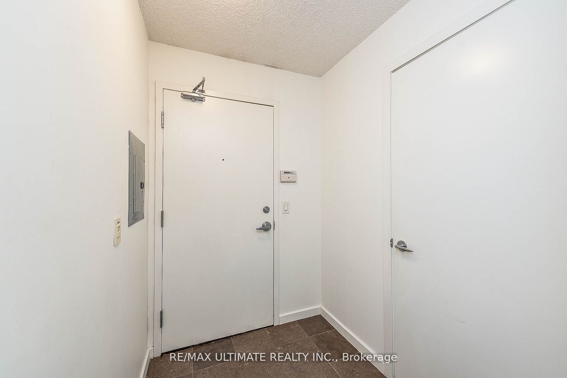 8 York St, #603