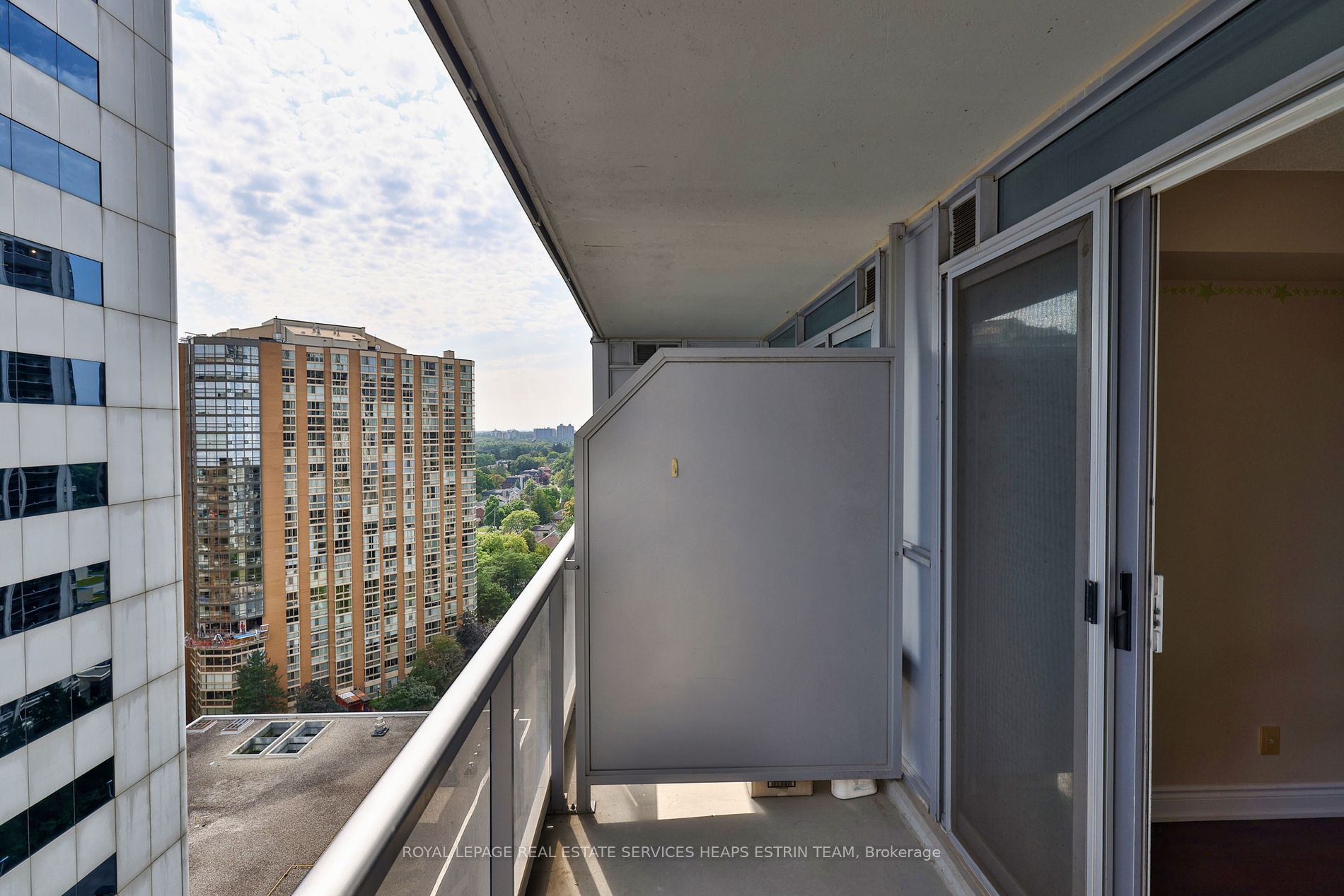 4968 Yonge St, #2111