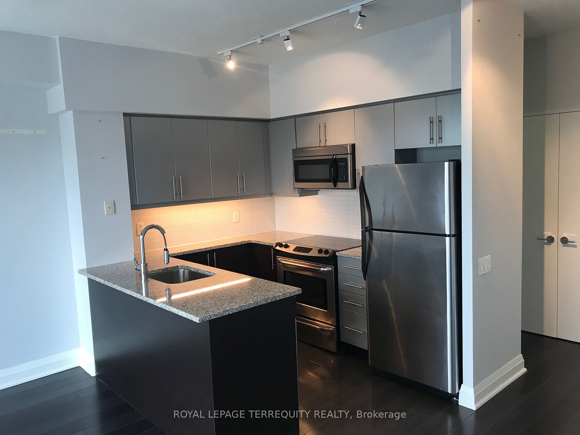 83 Redpath Ave, #1311