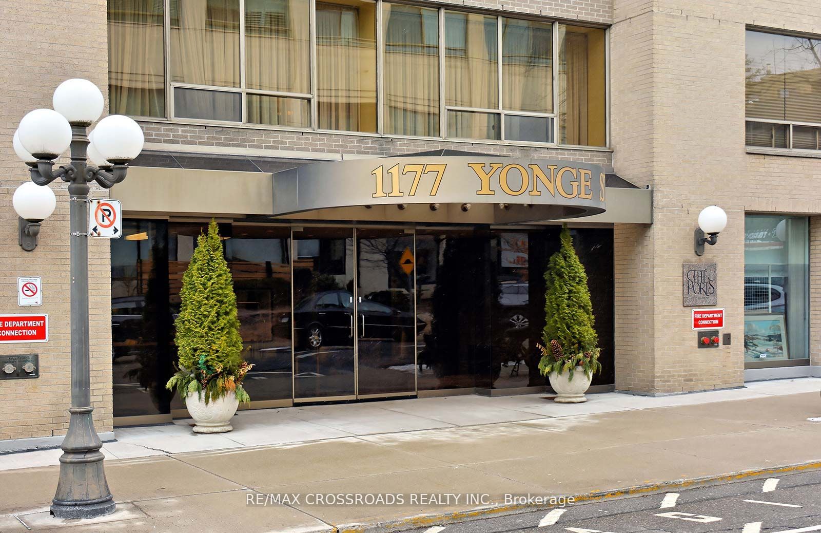 1177 Yonge St, #403