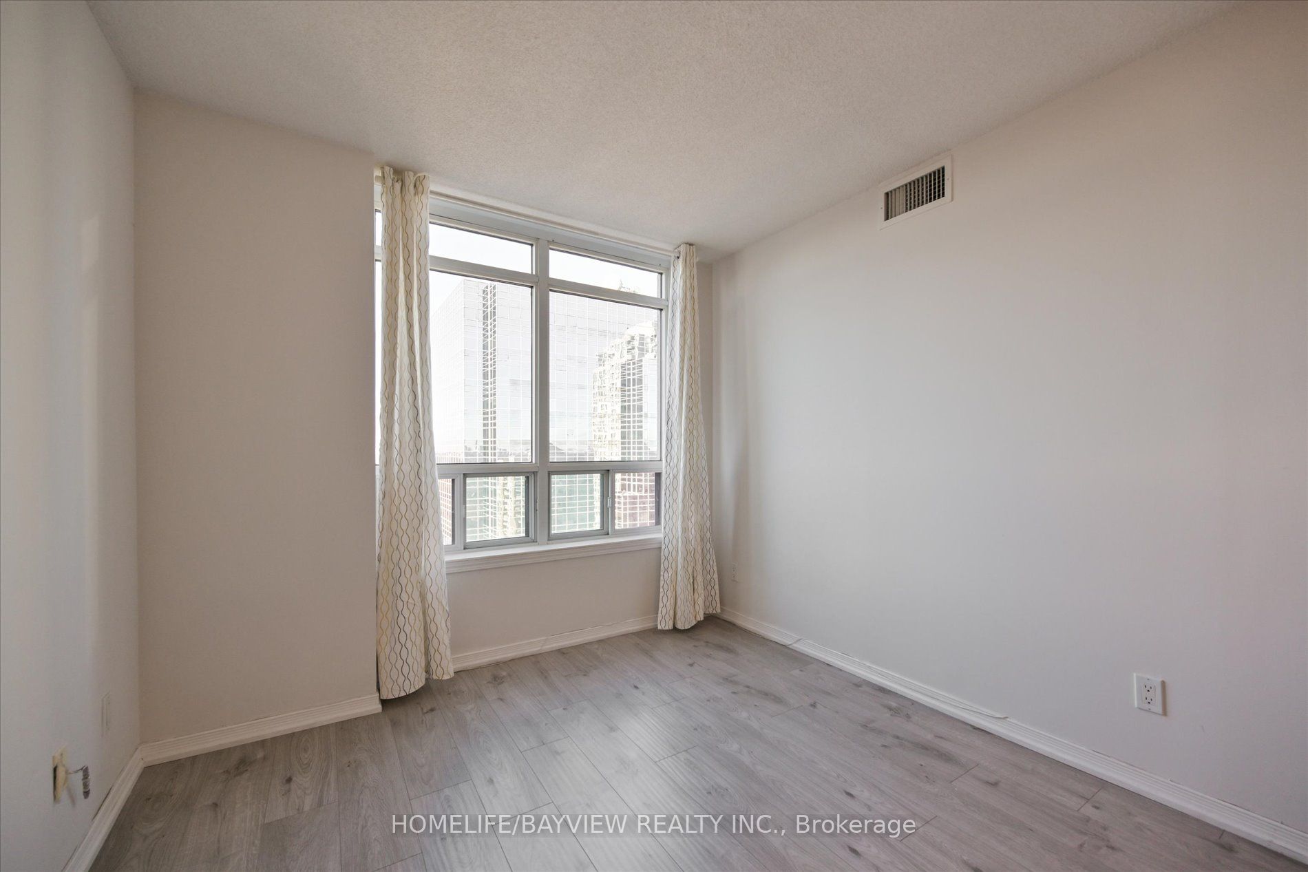 8 Hillcrest Ave, #2203