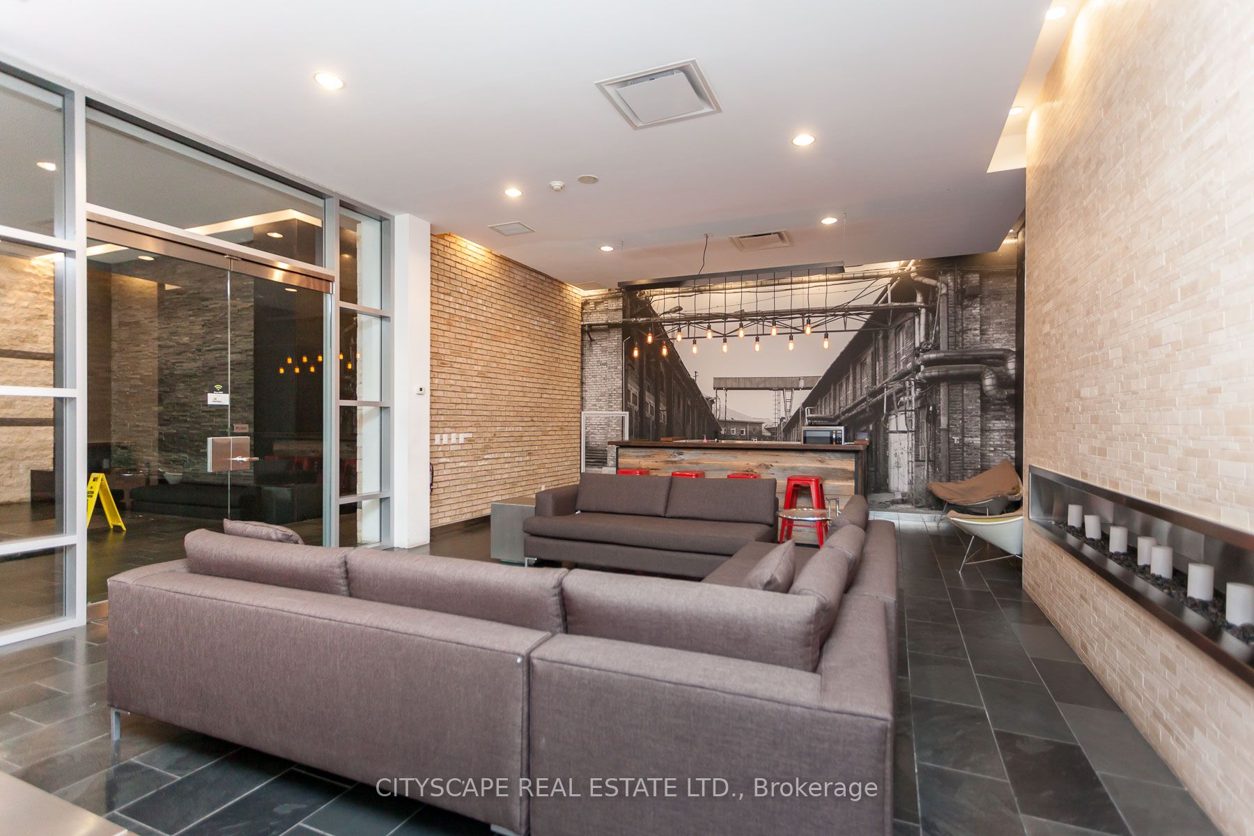 59 East Liberty St, #1702