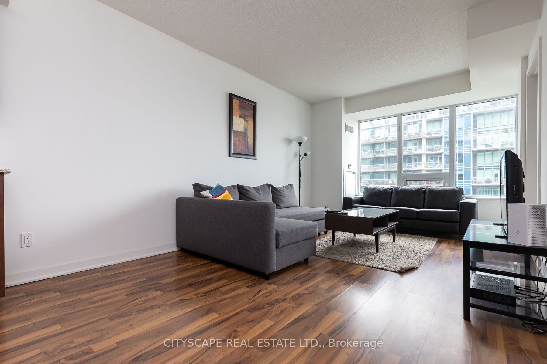 59 East Liberty St, #1702