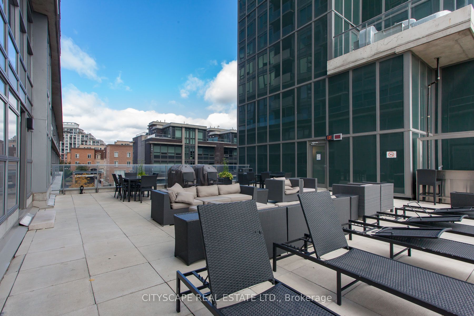 59 East Liberty St, #1702