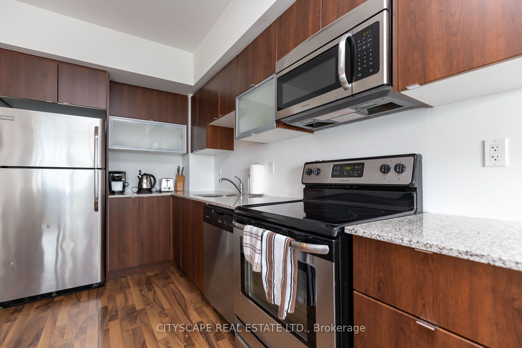59 East Liberty St, #1702