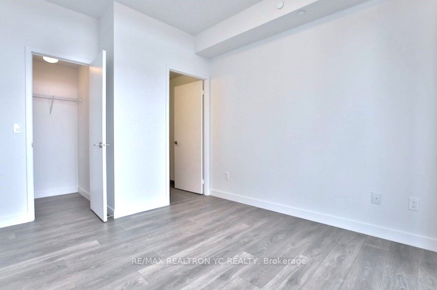 8 Eglinton Ave E, #3702