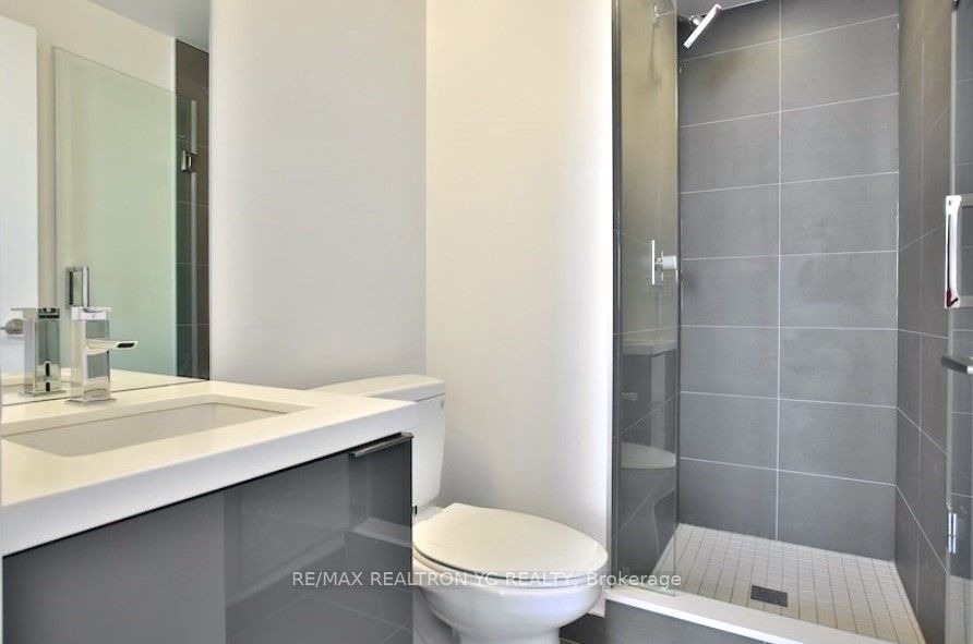 8 Eglinton Ave E, #3702
