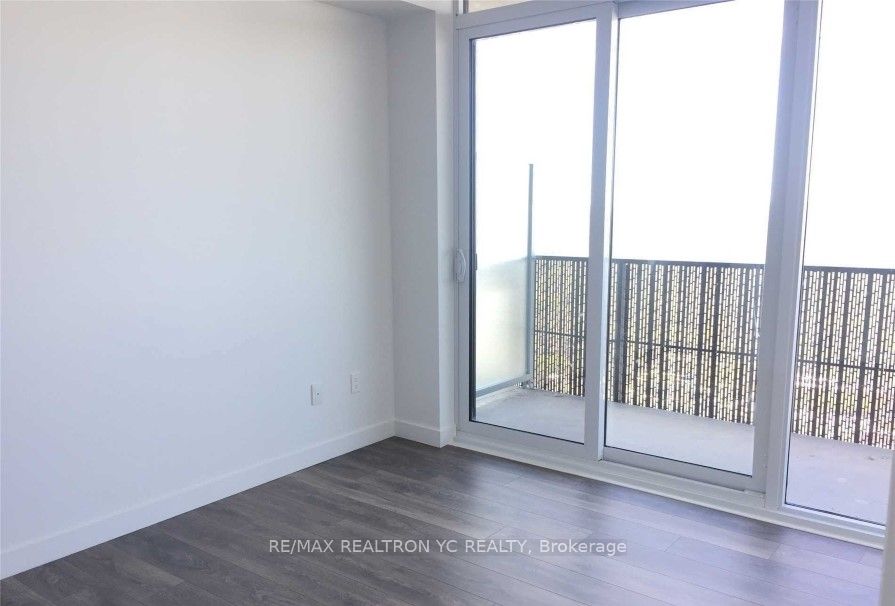 8 Eglinton Ave E, #3702