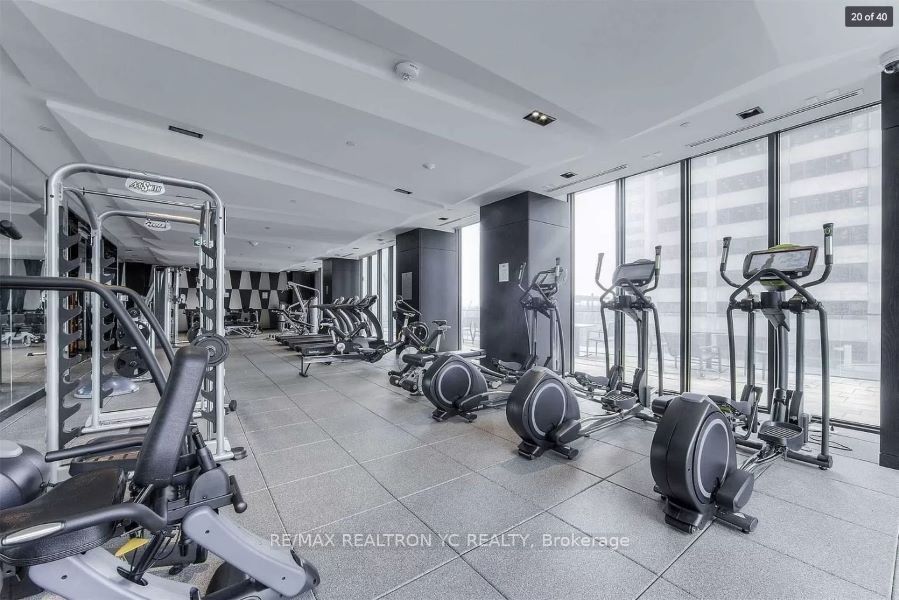 8 Eglinton Ave E, #3702