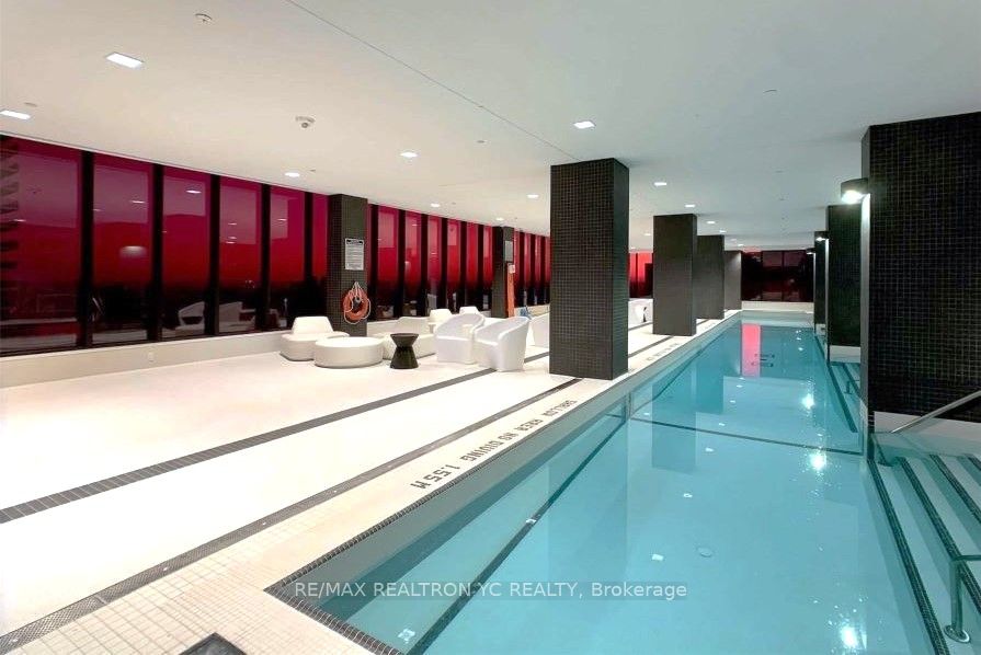 8 Eglinton Ave E, #3702