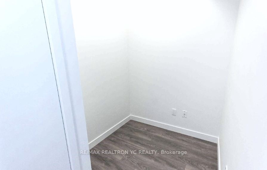 8 Eglinton Ave E, #3702