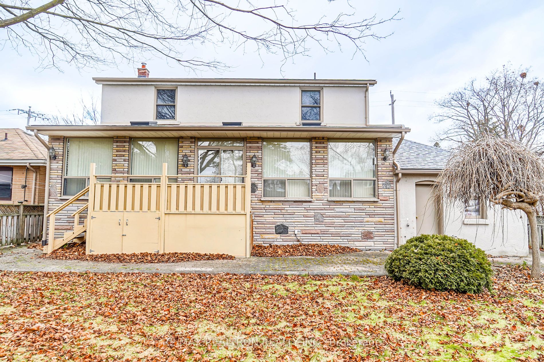 599 Conacher Drive