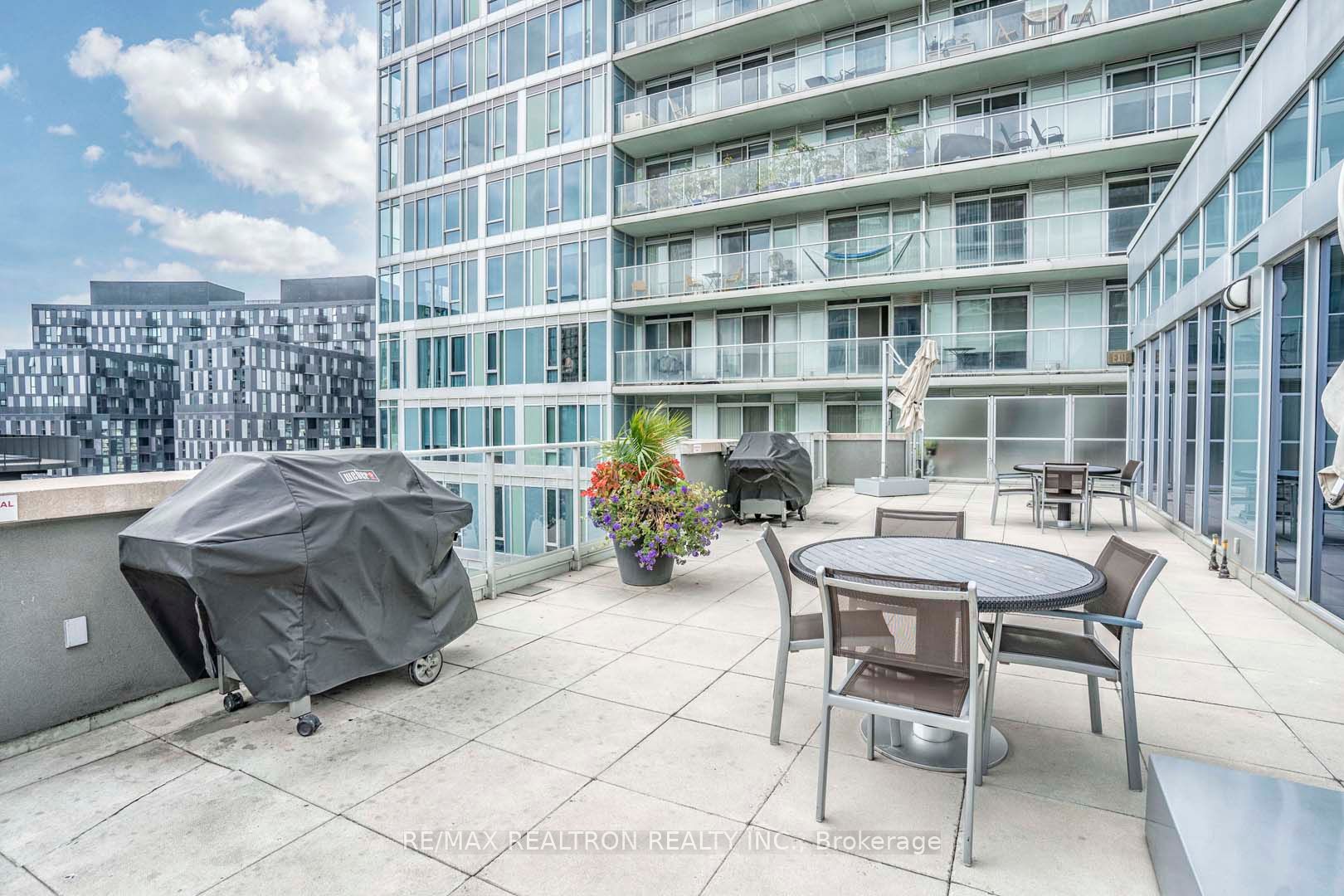 555 Wilson Ave, #E114