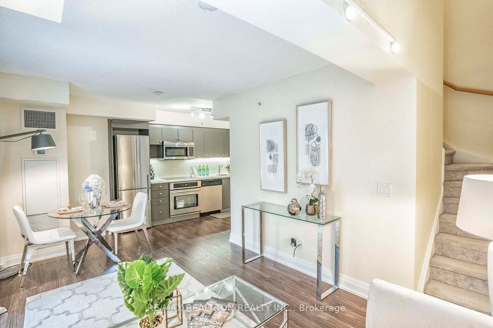 555 Wilson Ave, #E114