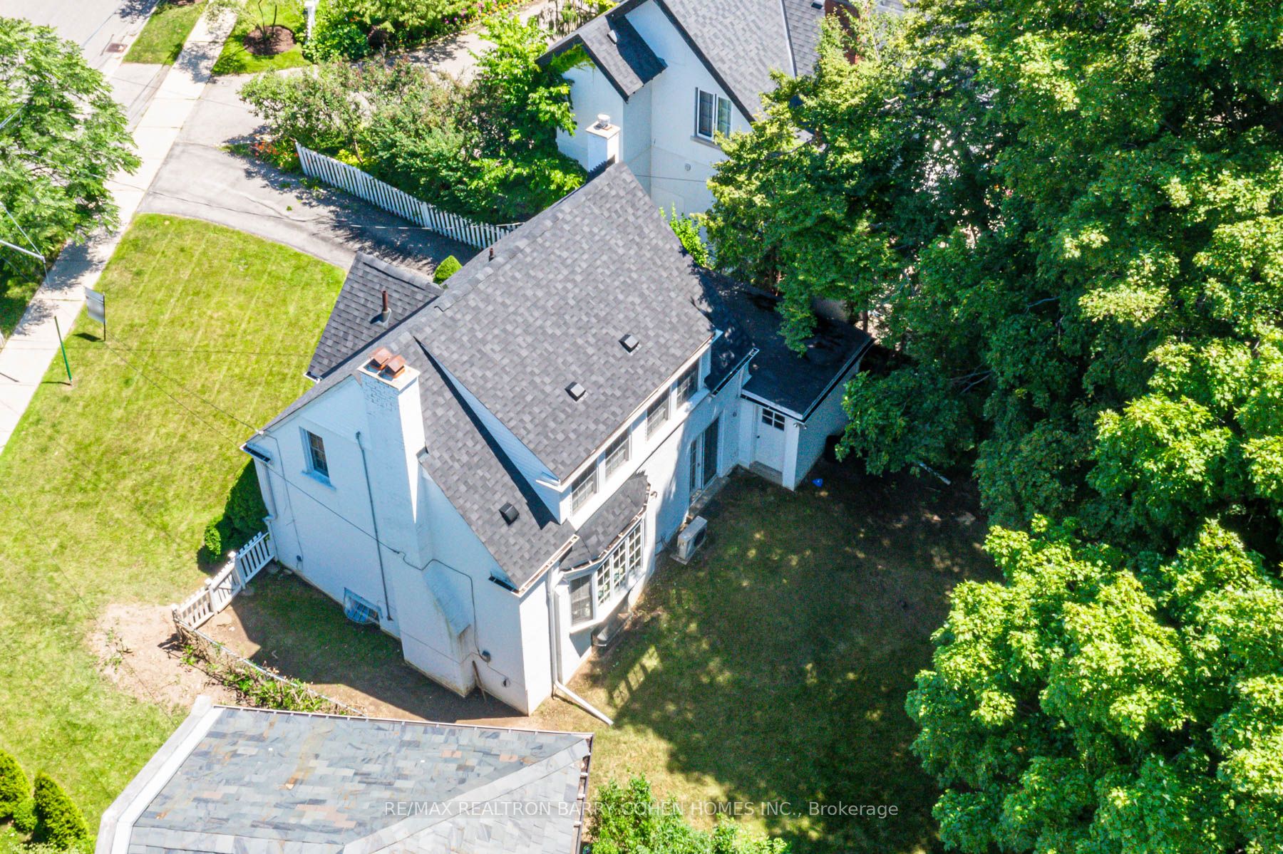 61 Highland Cres