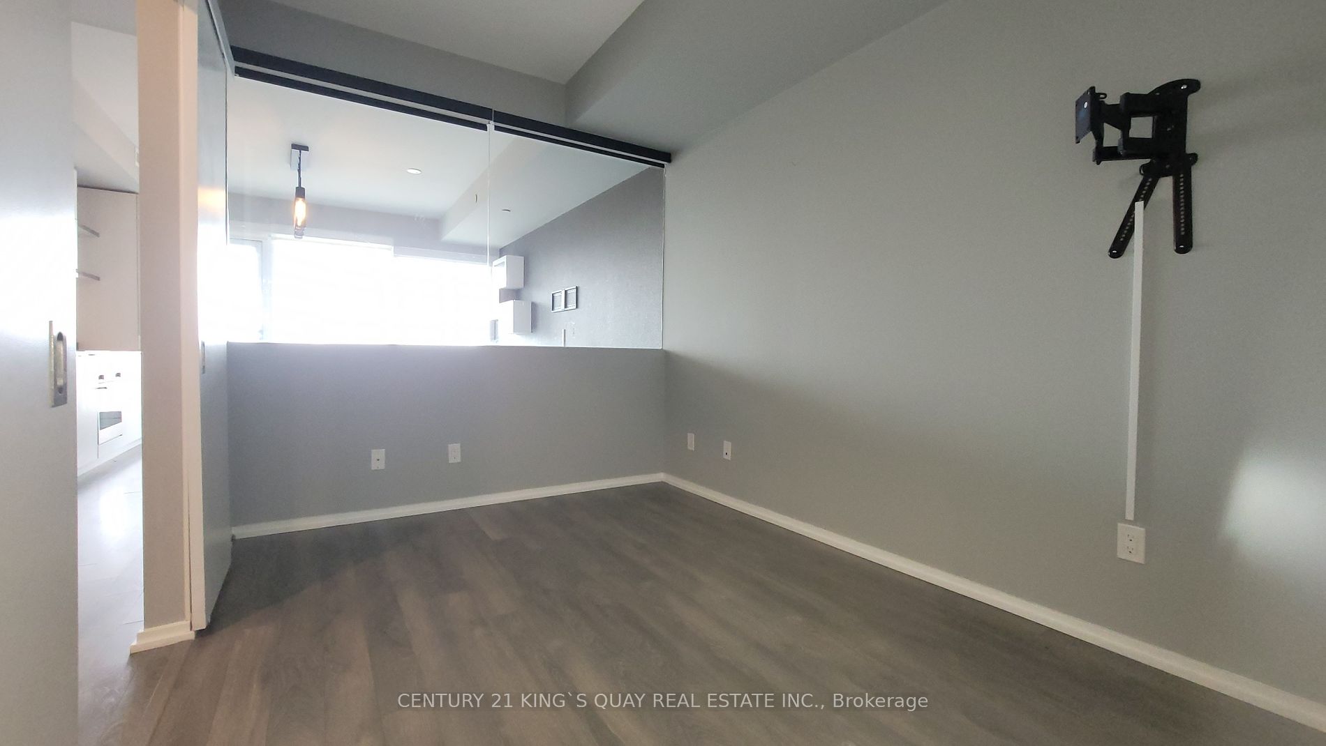 197 Yonge St, #2511